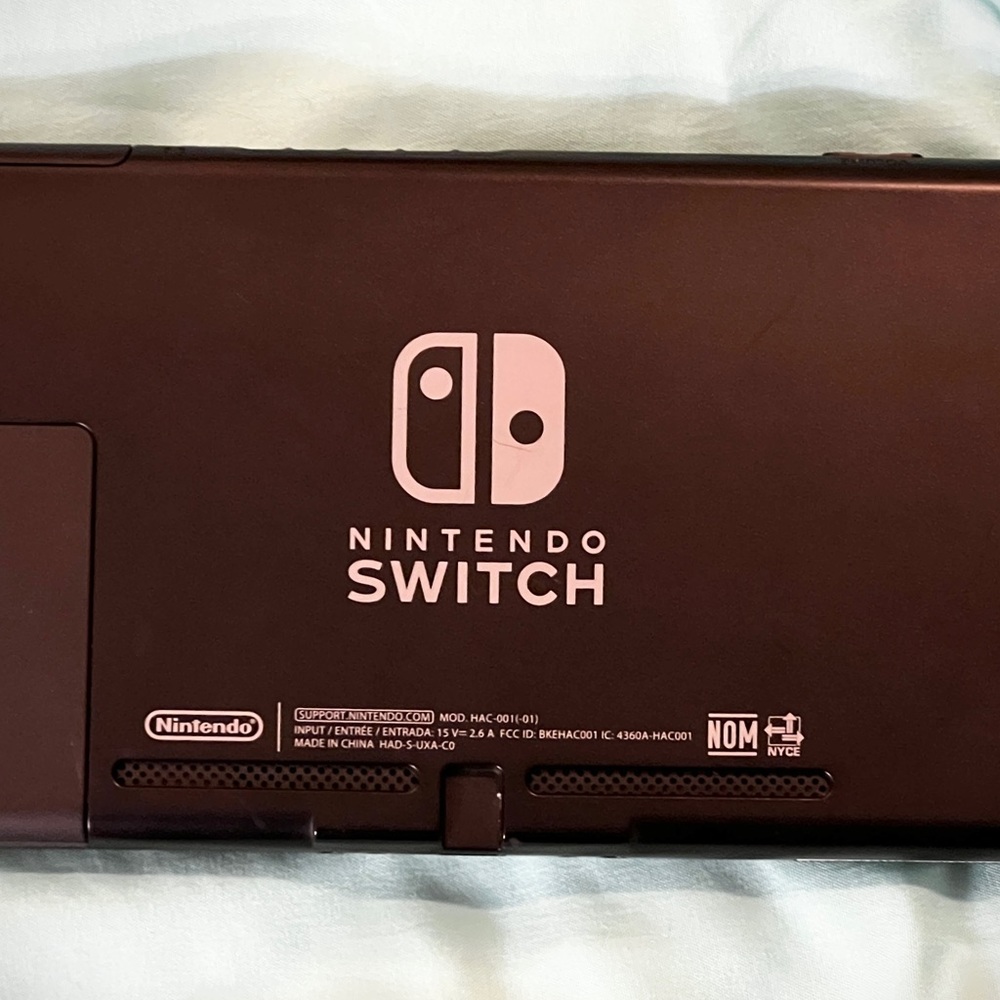 Nintendo Switch with Gray Joy-Con - Picture 6 of 14